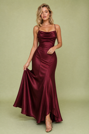 Robe longue bordeaux dos lacé | Vue de face | Lounelle Paris