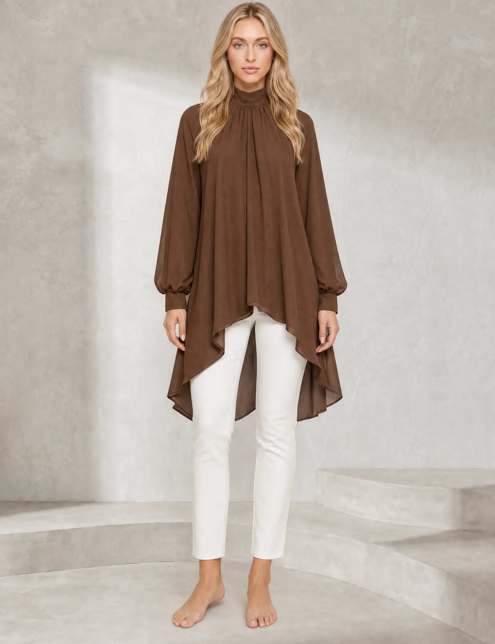 Blouse marron col montant asymétrique | Lounelle Paris