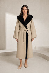 Manteau beige matelassé à capuche