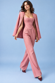 Ensemble tailleur trois pièces rose à corset | Vue en mouvement | Lounelle Paris