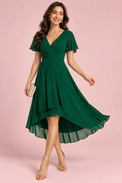 Robe vert foncé à manches volantées et ourlet asymétrique | Vue de face | Lounelle Paris