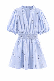 Robe bleu clair à broderies florales | Lounelle Paris