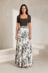Robe longue bicolore col carré