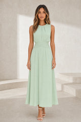 Robe longue fluide taille drapée