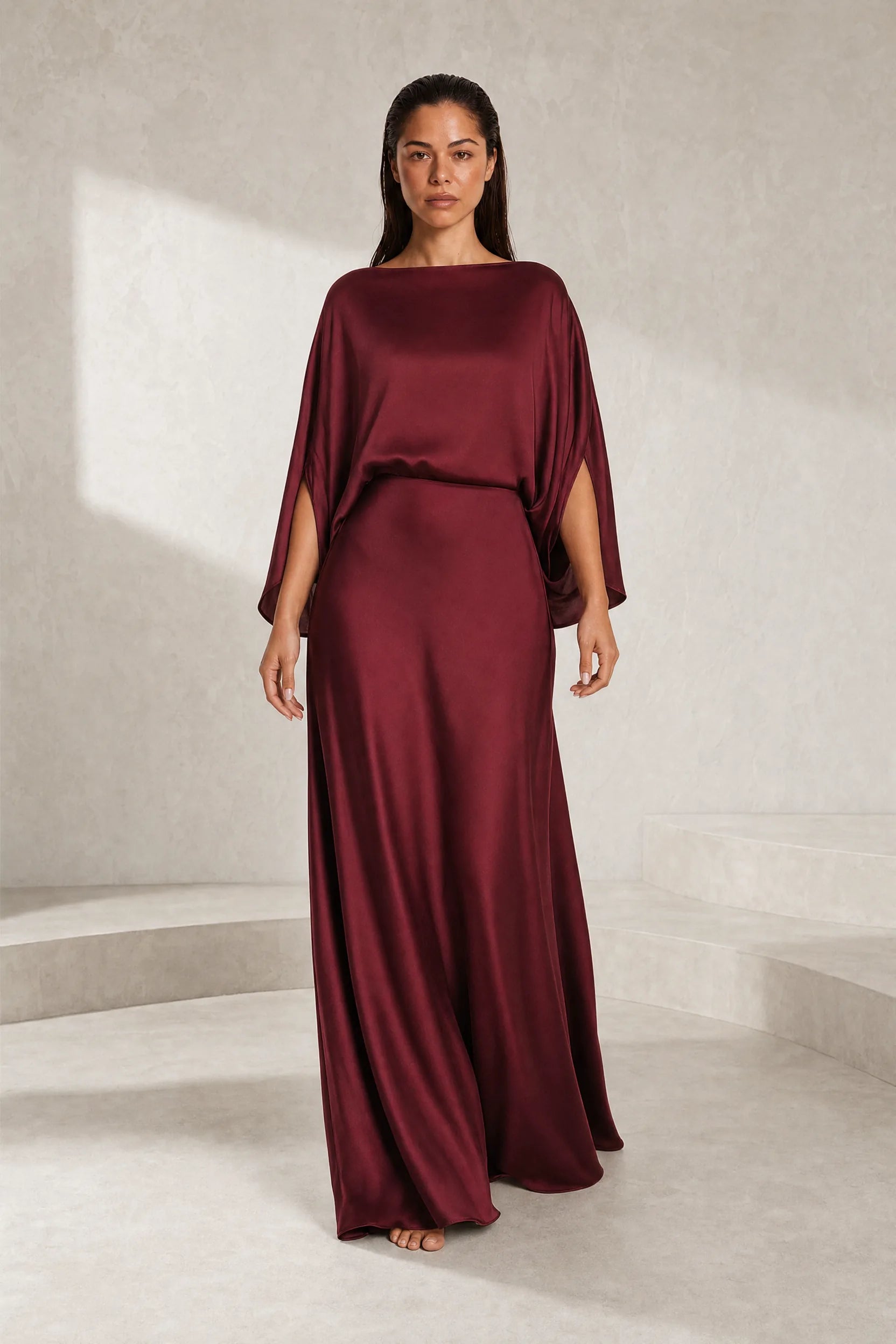 Robe longue satinée encolure bateau | Lounelle Paris