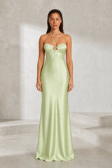 Robe longue vert clair à dos nu
