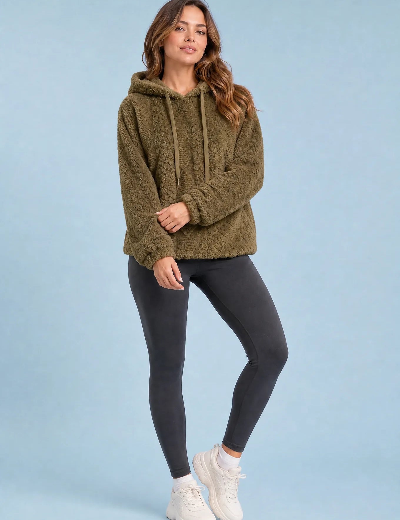 Sweat à capuche ample pelucheux | Variante Kaki | Lounelle Paris