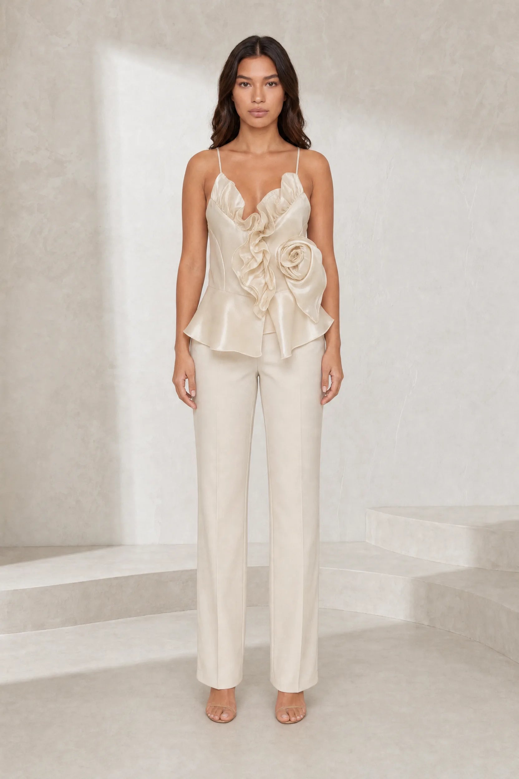 Top à bretelles à volants et fleur | Lounelle Paris